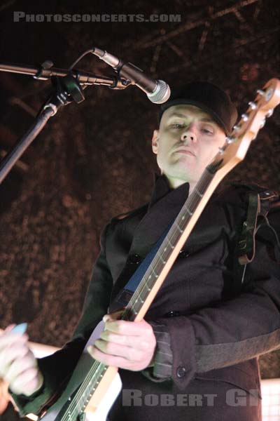 BILLY CORGAN - 2005-06-10 - PARIS - La Cigale - 